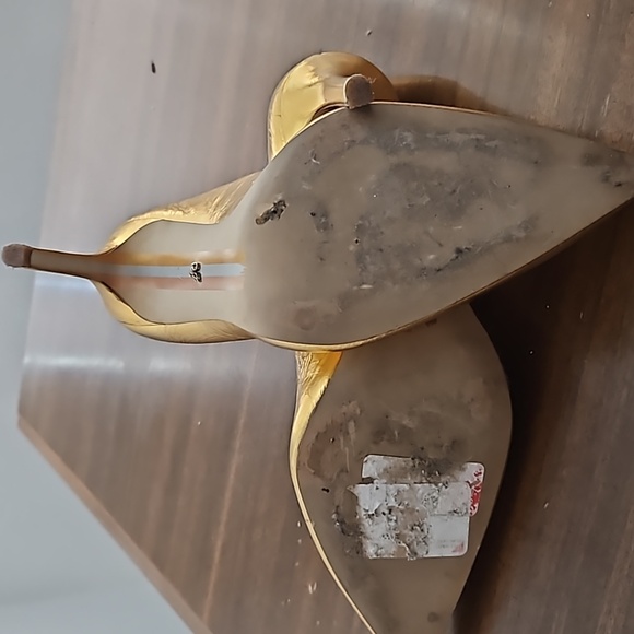 Sam Edelman Gold Stiletto Pumps - Picture 6 of 8
